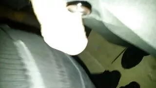الروسية شقراء اغراء الرجل لممارسة افلام سكسيه روسيه الجنس وانتشار الساقين أمامه