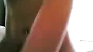 ربة منزل شابة تقفز على قضيب رجل سكسيه افلام سكسيه أسود كبير